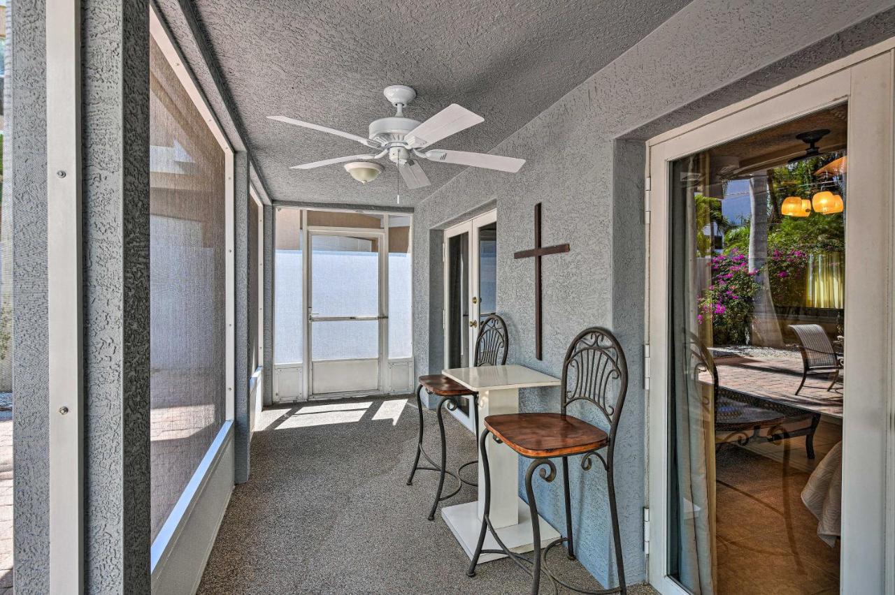 Lido Key Hideout With Patio And Yard And Walk To Beach! Sarasota megye Kültér fotó